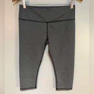 GLYDER ATHLETIC CAPRI’S SZ S